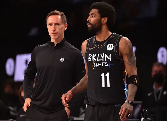 斯基拉：米兰派球探考察萨索洛中卫穆哈雷莫维奇和伊泽斯（斯基拉：米兰派球探考察萨索洛两位中卫穆哈雷莫维奇、伊泽斯）