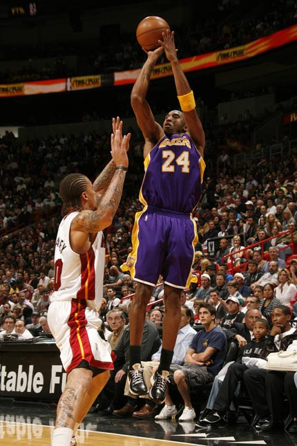 王博豪：那次射门机会我应该打上角；欧洲联赛对我锻炼大（王博豪：那次机会本该轰上角，欧洲联赛让我收获巨大）