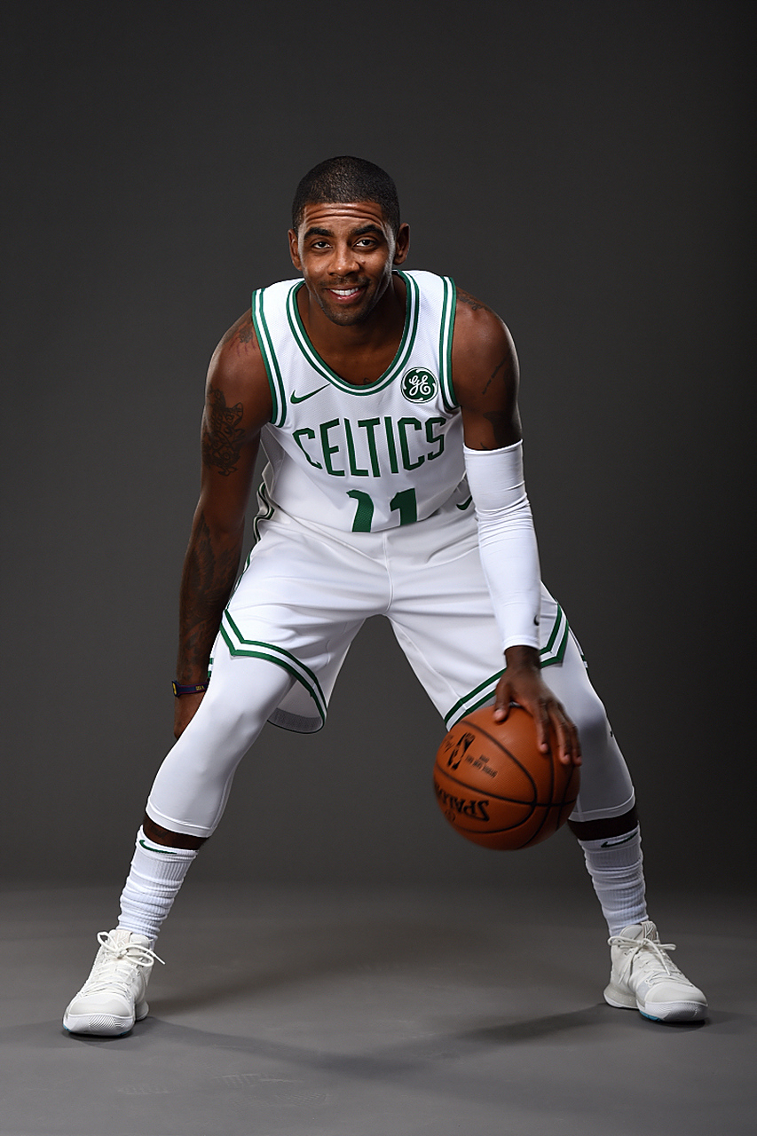 官方：阿根廷国家队补招维拉中场布恩迪亚（阿根廷队官方：增补征召维拉中场布恩迪亚）