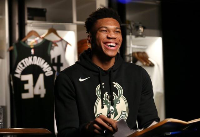 NBA掘金与凯尔特人鏖战三加时，比赛悬念十足（掘金鏖战凯尔特人三加时，悬念拉满）